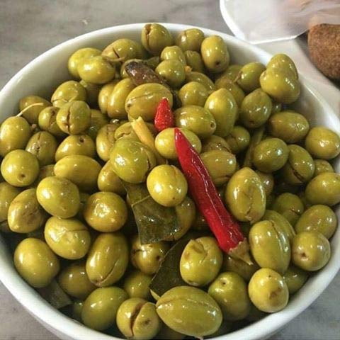 Green Cracked Olives Infused with Lemon & Peppers 1 Glass Jar DR. Net Wt. 48oz./3 LB.  1360g.